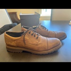 Oxford sturdy dress shoes